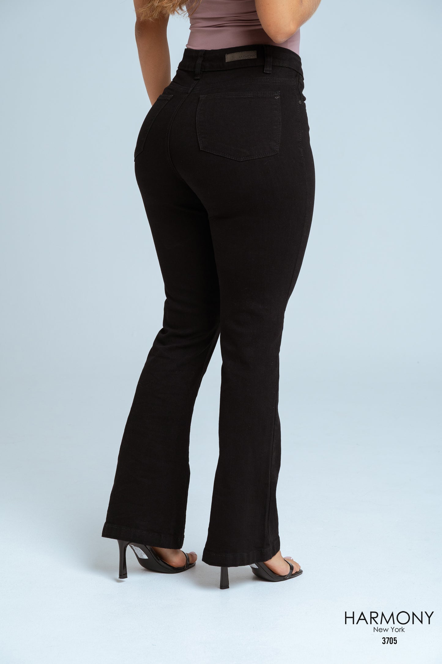SoHo Black - Ref 3705