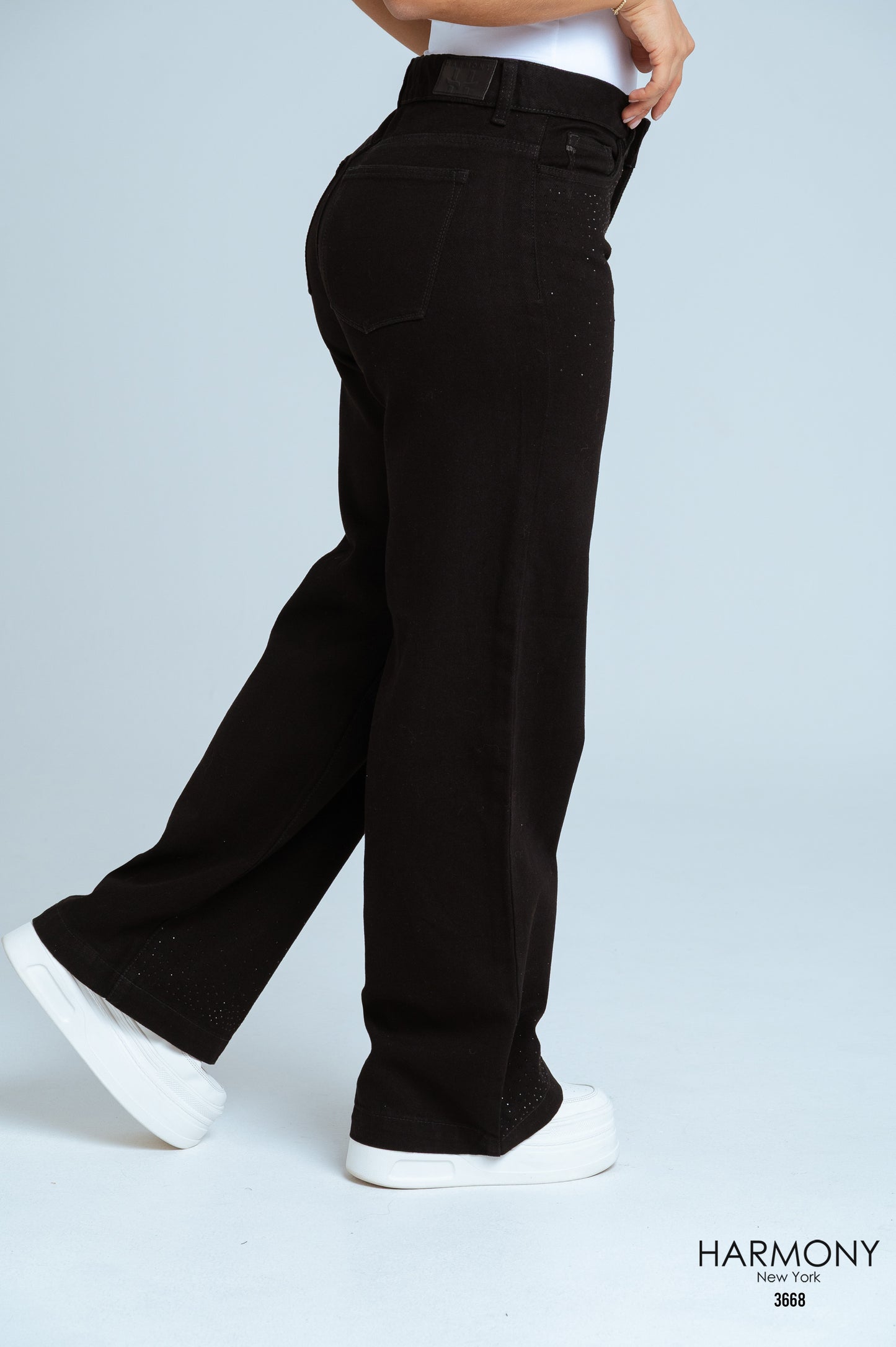 NoHo Crystal Black - Ref 3668